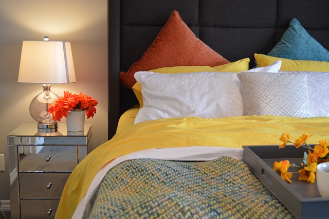 Możesz zadbać już dziś o dobry sen Twojej całej rodziny - dowiedz się już teraz jakie sypialniane akcesoria wybrać!